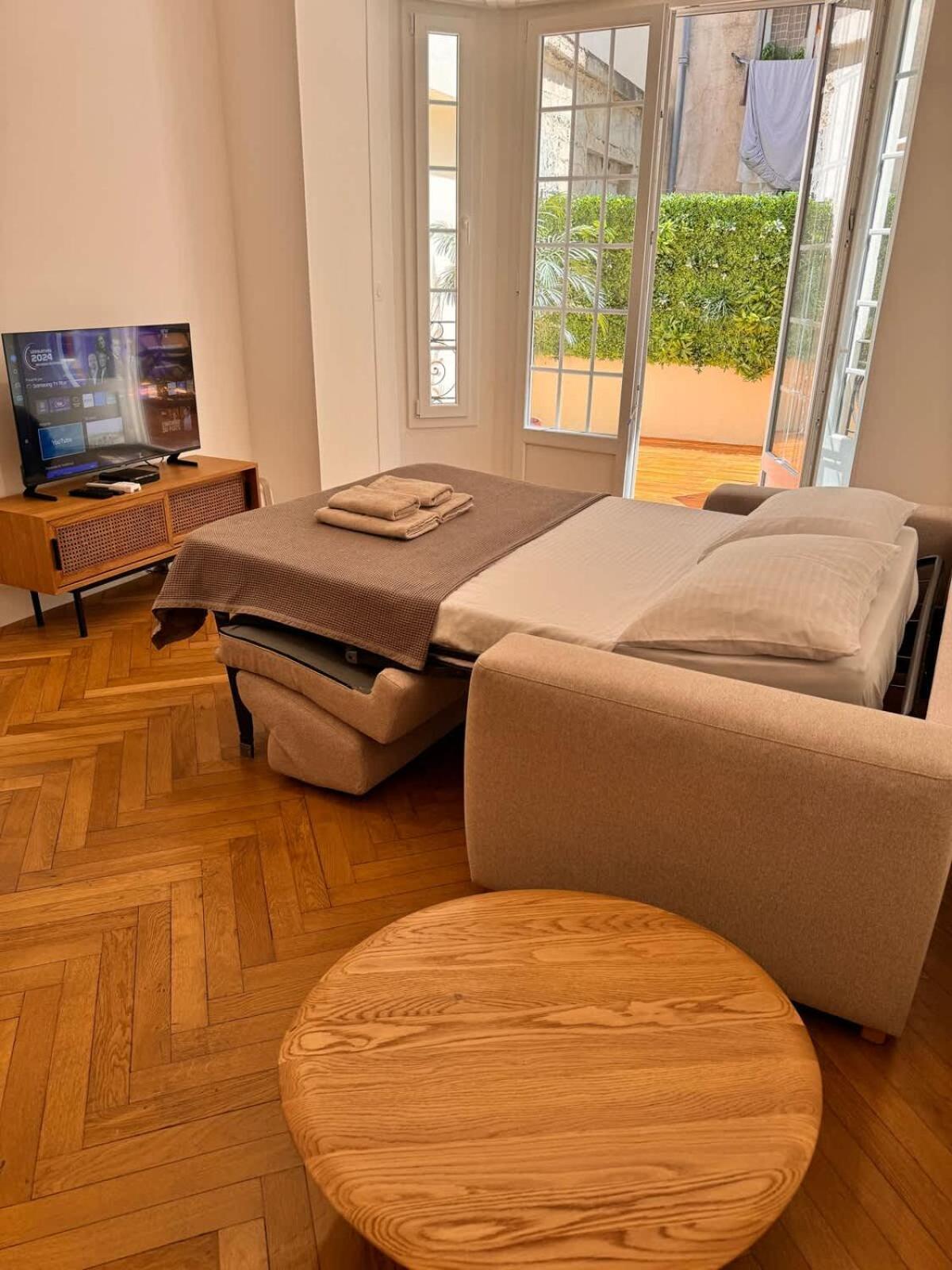 Luxury With Private Terrace In Hébergement de vacances Nice