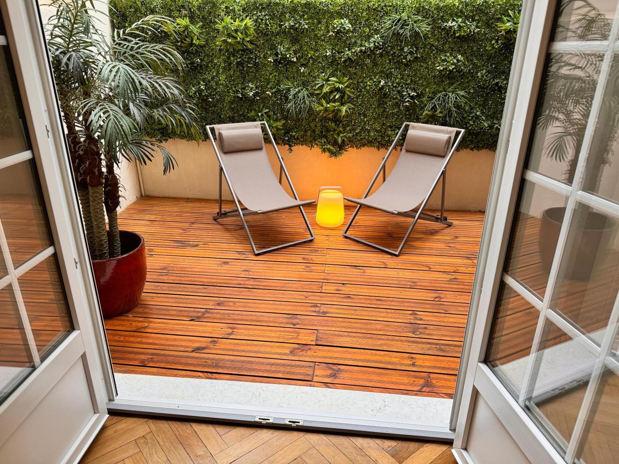 Luxury With Private Terrace In *