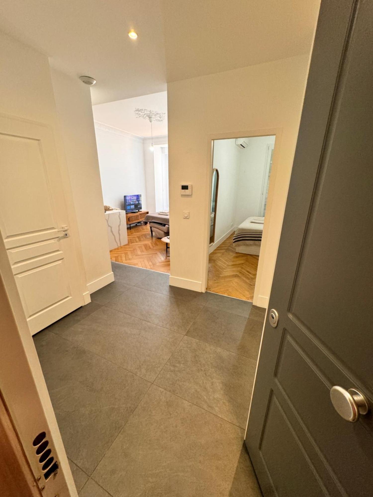 Vakantiehuis Luxury With Private Terrace In